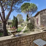 Semesterbostad Villa Uzes *