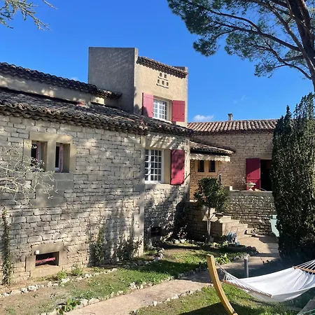 בית נופש Villa Uzes *